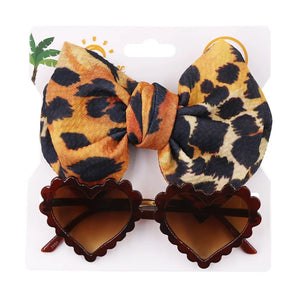 Open image in slideshow, ‘Little Miss’ Bow &amp; Sunglasses
